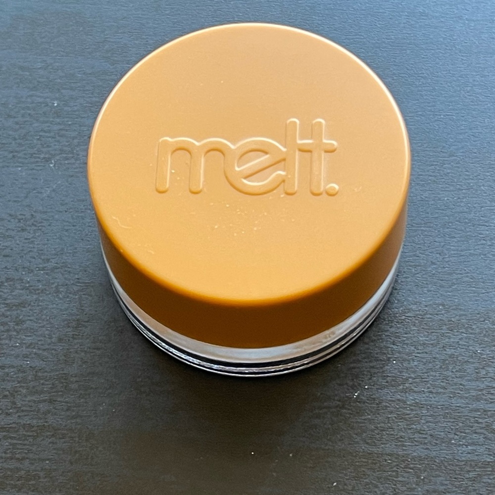 Melt Cosmetics Gel Eyeliner in Limited Edition shade Cultura, Amor Eterno
